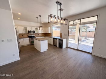 17645 W Hale Bopp Dr, Goodyear, AZ 85338