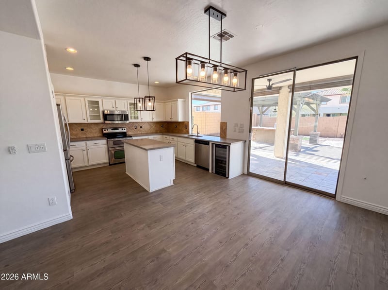 17645 W Hale Bopp Dr, Goodyear, AZ 85338