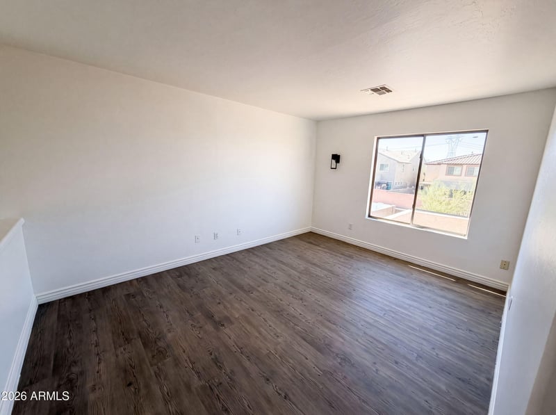 17645 W Hale Bopp Dr, Goodyear, AZ 85338