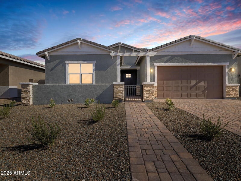 17646 Mariposa Dr, Goodyear, AZ 85395