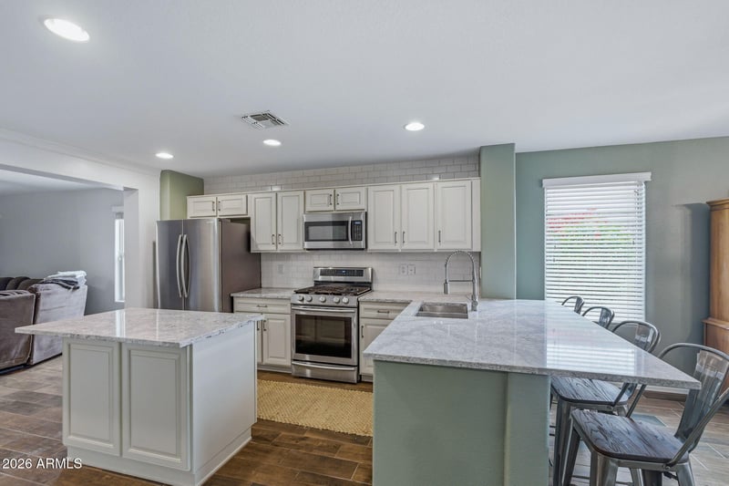 17646 Maya Way, Surprise, AZ 85387