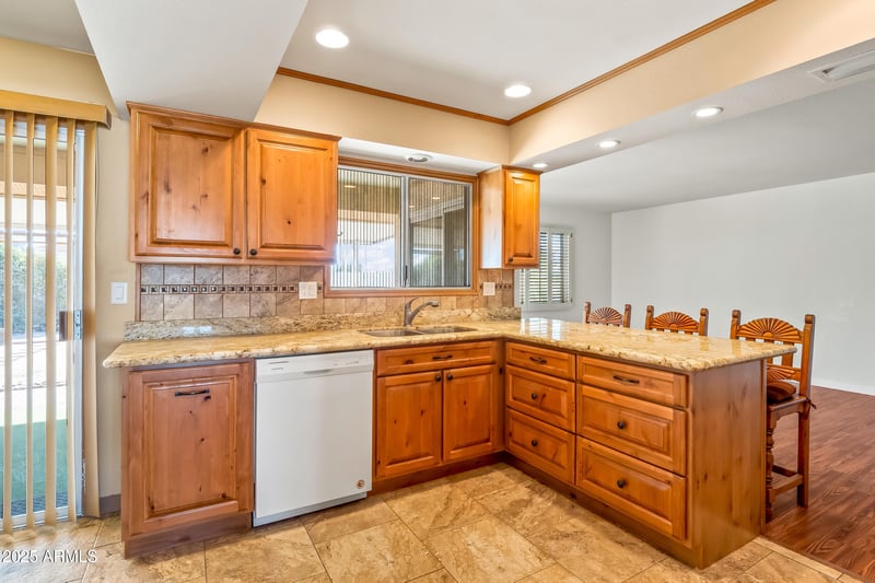17646 Whispering Oaks Dr, Sun City West, AZ 85375
