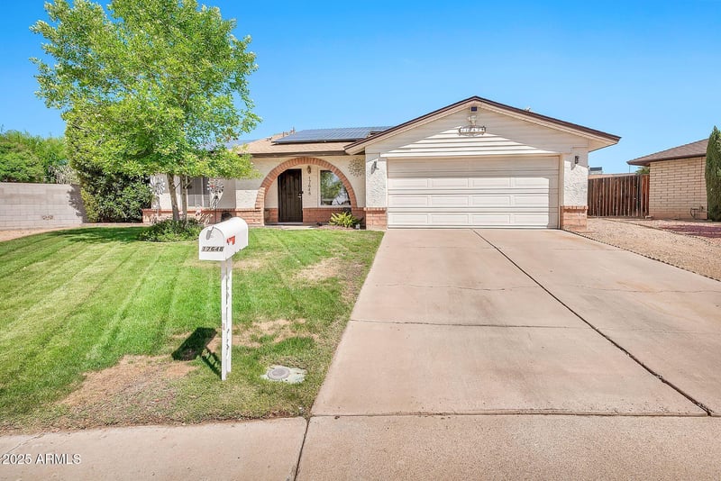 17648 35th Way, Phoenix, AZ 85032