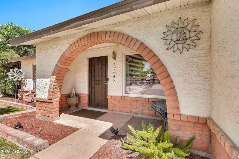 17648 35th Way, Phoenix, AZ 85032