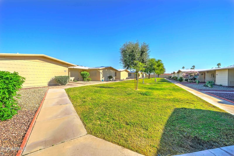 17651 99th Dr, Sun City, AZ 85373