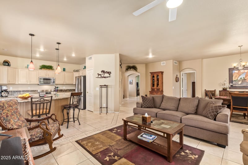 17651 Coconino Dr, Surprise, AZ 85374