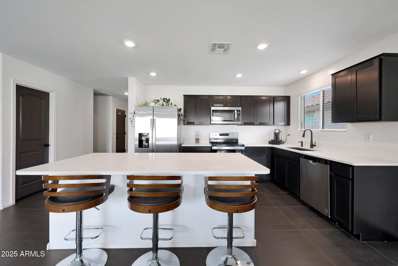 17652 Gambit Trl, Surprise, AZ 85387