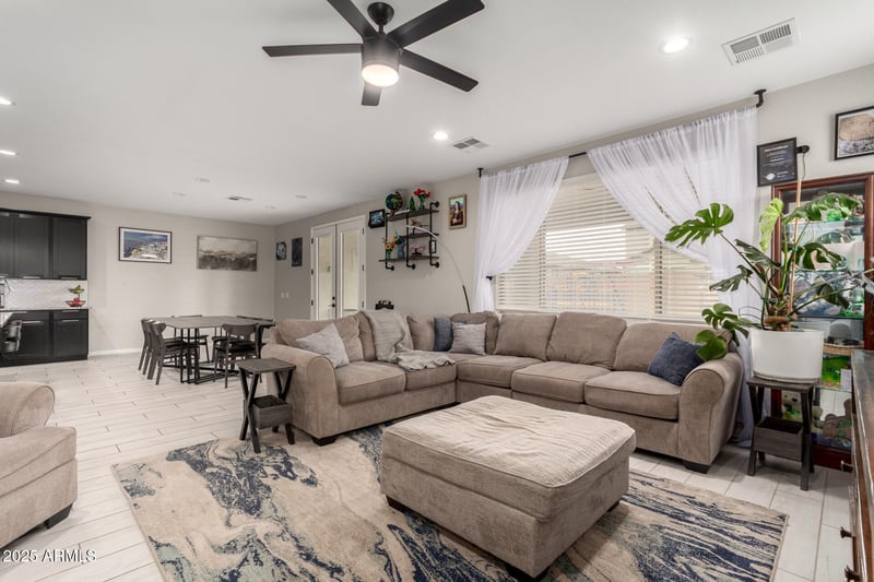 17652 Straight Arrow Ln, Surprise, AZ 85387