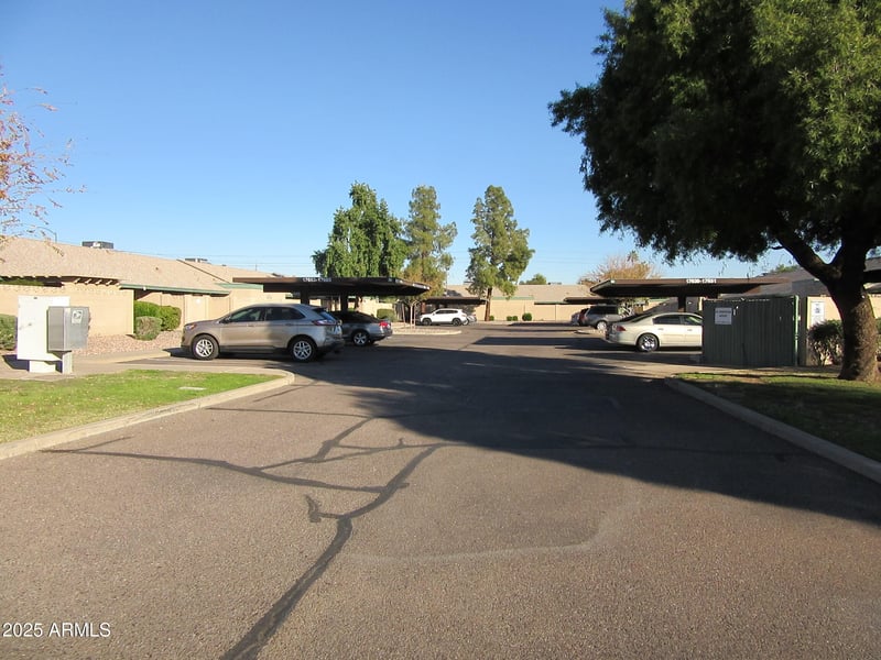 17653 N Lindner Dr, Glendale, AZ 85308