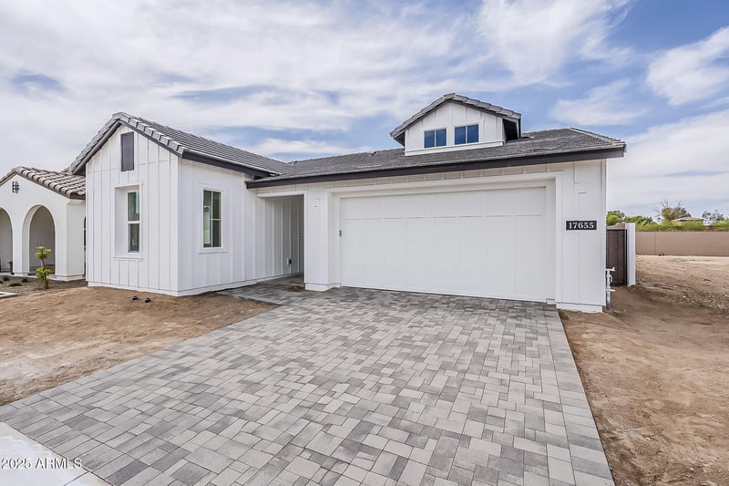 17655 Crawfordsville Dr, Surprise, AZ 85388