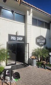 17657 Lindner Dr, Glendale, AZ 85308