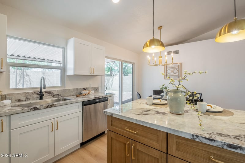 1766 E Sandra Ter, Phoenix, AZ 85022