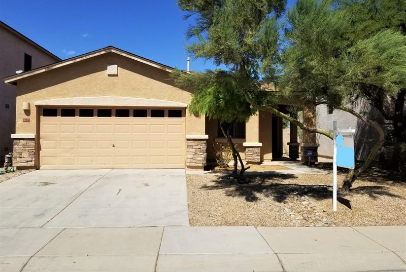 1766 E Silversmith Trl, San Tan Valley, AZ 85143