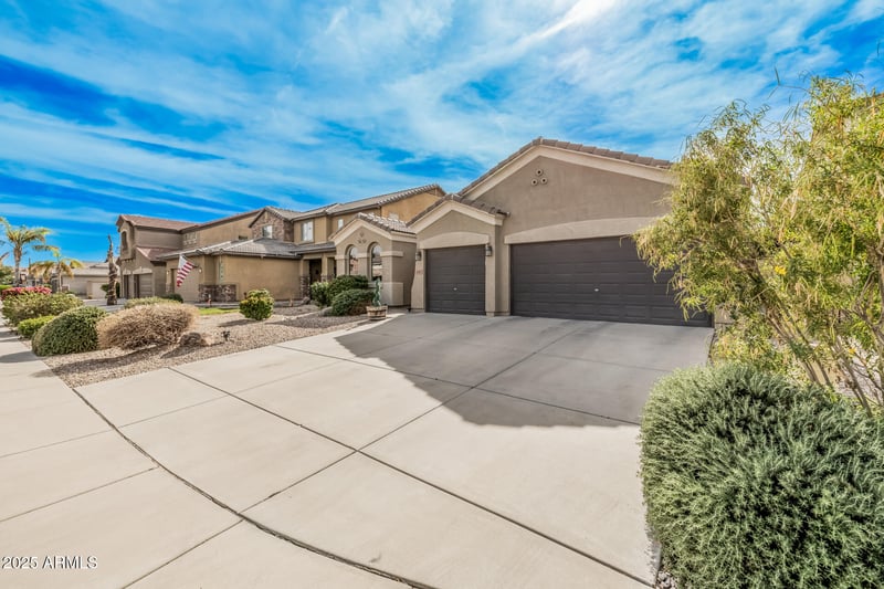 1767 Agrarian Hills Dr, San Tan Valley, AZ 85144