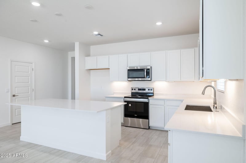 17672 W Turquoise Ave, Waddell, AZ 85355