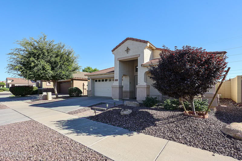 17675 Charter Oak Rd, Surprise, AZ 85388