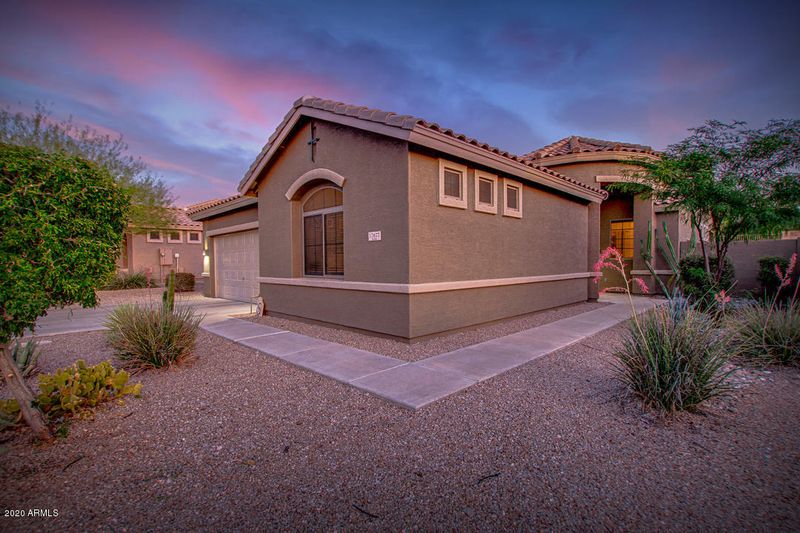 17677 W Desert View Ln, Goodyear, AZ 85338
