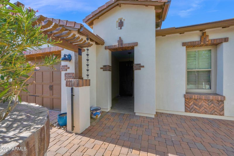 1768 Grand Ridge Rd, Queen Creek, AZ 85140