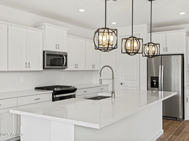 17689 Odeum Ln, Goodyear, AZ 85338