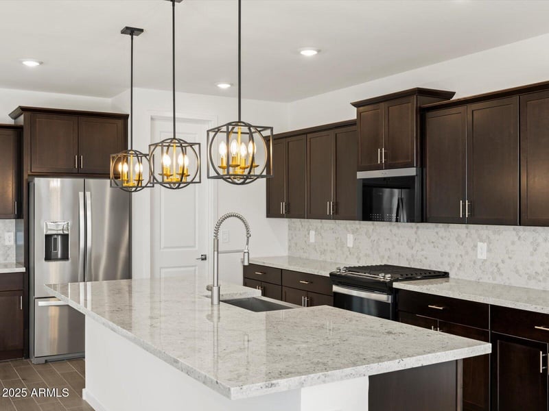 17695 Odeum Ln, Goodyear, AZ 85338