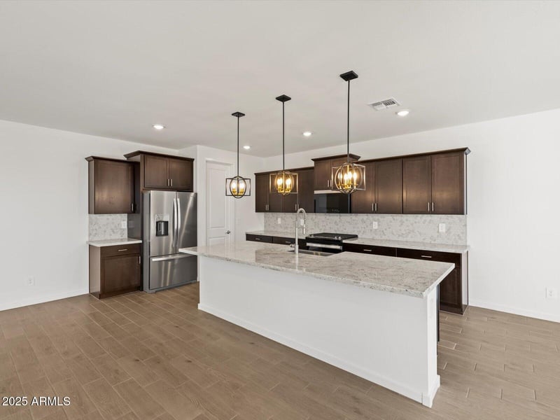 17695 Odeum Ln, Goodyear, AZ 85338