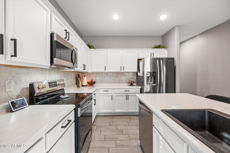 17699 Daley Ln, Surprise, AZ 85387