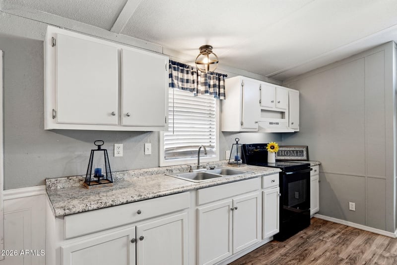 1770 Valley Dr #25, Apache Junction, AZ 85120