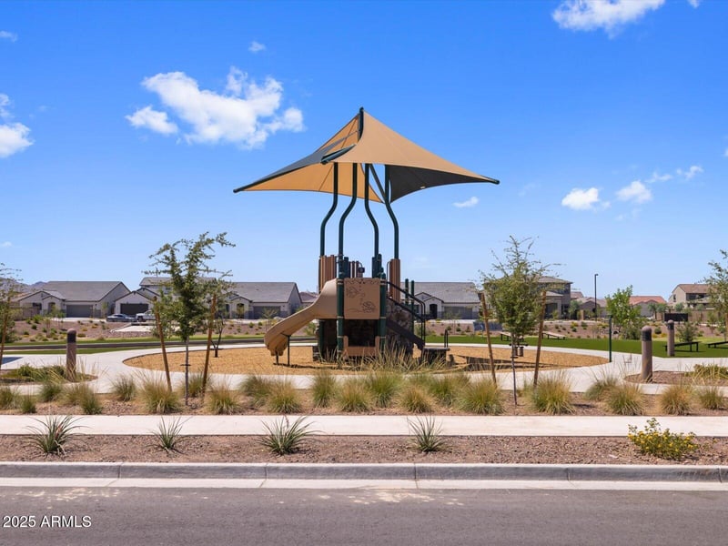 17701 Odeum Ln, Goodyear, AZ 85338