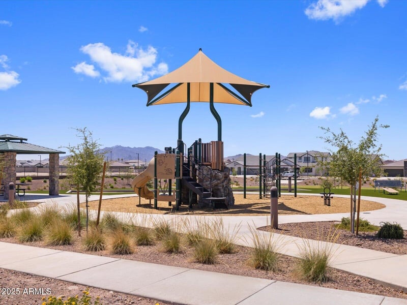 17701 Odeum Ln, Goodyear, AZ 85338
