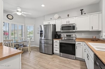 17713 Thoroughbred Dr, Surprise, AZ 85374