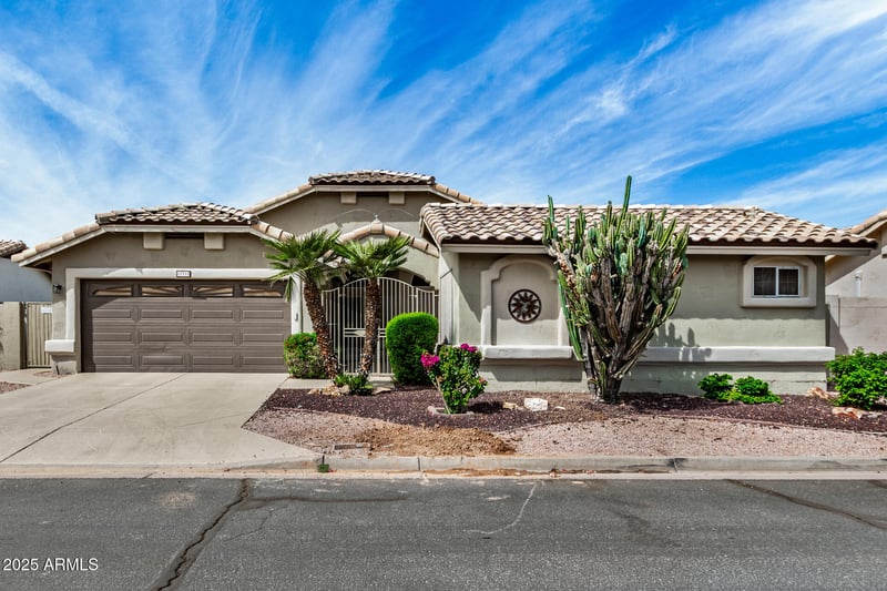 17718 Desert Flower Trl, Surprise, AZ 85374
