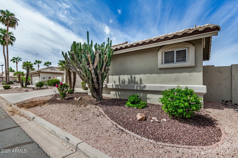 17718 Desert Flower Trl, Surprise, AZ 85374