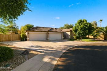 17718 N 68th Dr, Glendale, AZ 85308