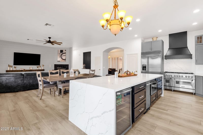 17719 67th Ln, Glendale, AZ 85308