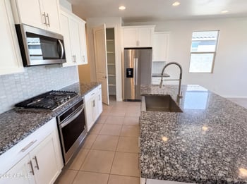 17722 Pinnacle Vista Dr, Surprise, AZ 85387