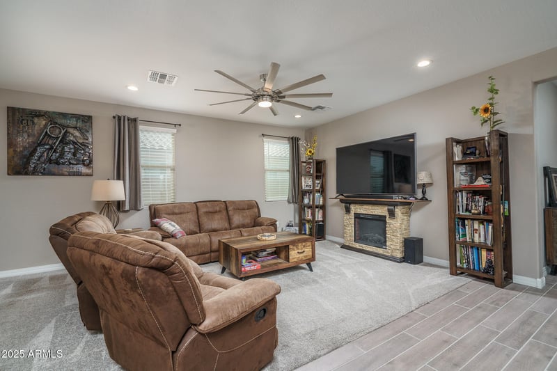 17727 Lilac St, Goodyear, AZ 85338