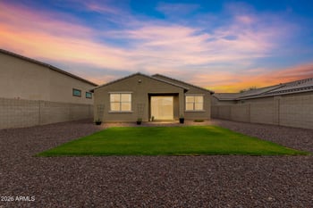 17729 Fetlock Trl, Surprise, AZ 85387