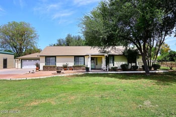17730 Brooks Farm Rd, Gilbert, AZ 85298