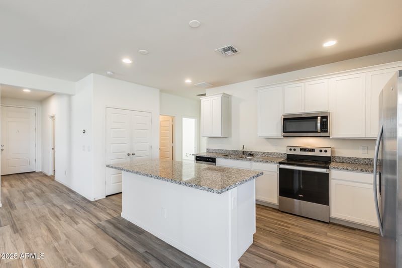 17736 Paraiso Dr, Surprise, AZ 85387