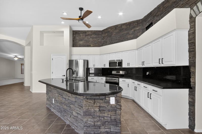 17740 Copper Ridge Dr, Goodyear, AZ 85338