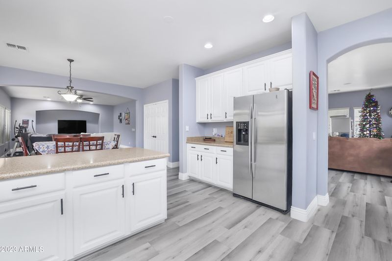 17751 W Crocus Dr, Surprise, AZ 85388