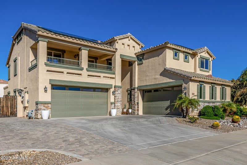 17754 Wood Dr, Surprise, AZ 85388