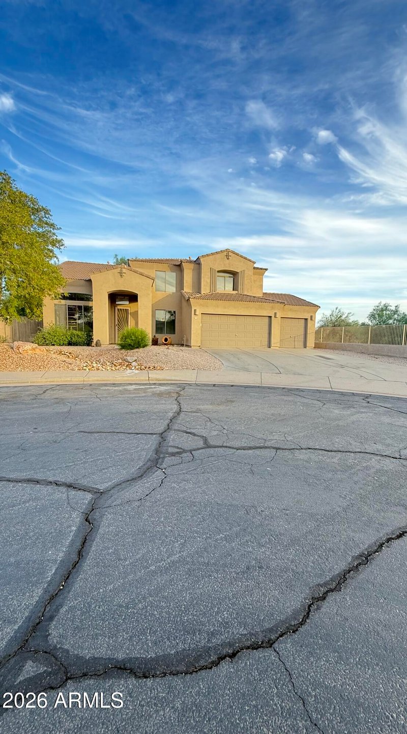 17755 W Copper Ridge Dr W, Goodyear, AZ 85338