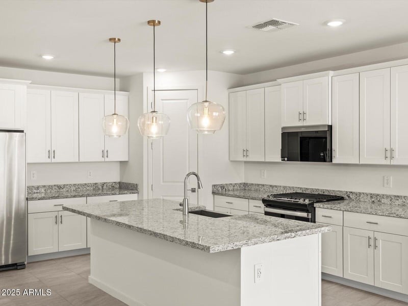 17758 Odeum Ln, Goodyear, AZ 85338