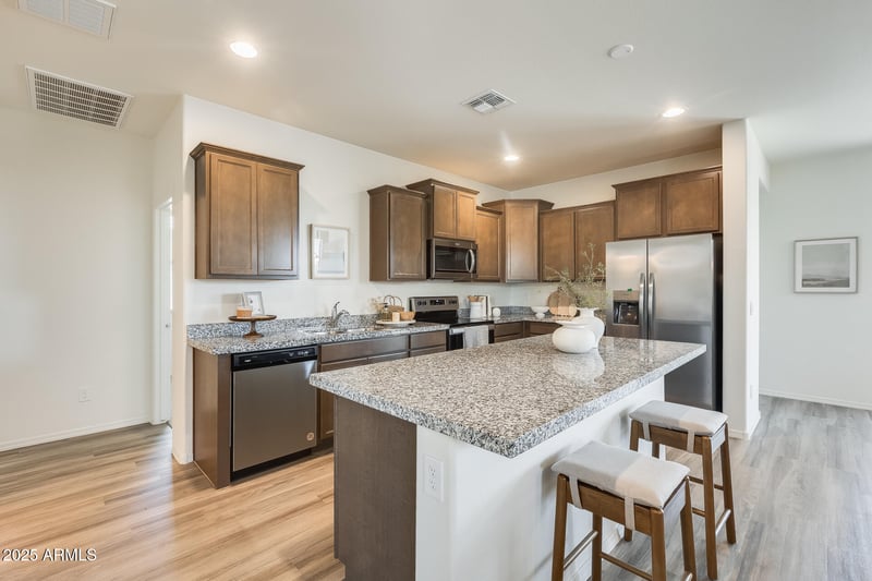 17762 Paraiso Dr, Surprise, AZ 85387
