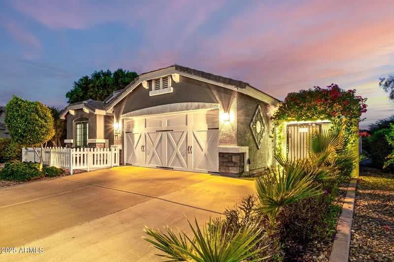 17779 Hearn Rd, Surprise, AZ 85388