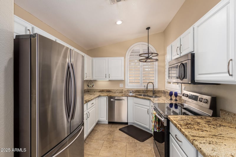 17787 Lainie Ct, Surprise, AZ 85378