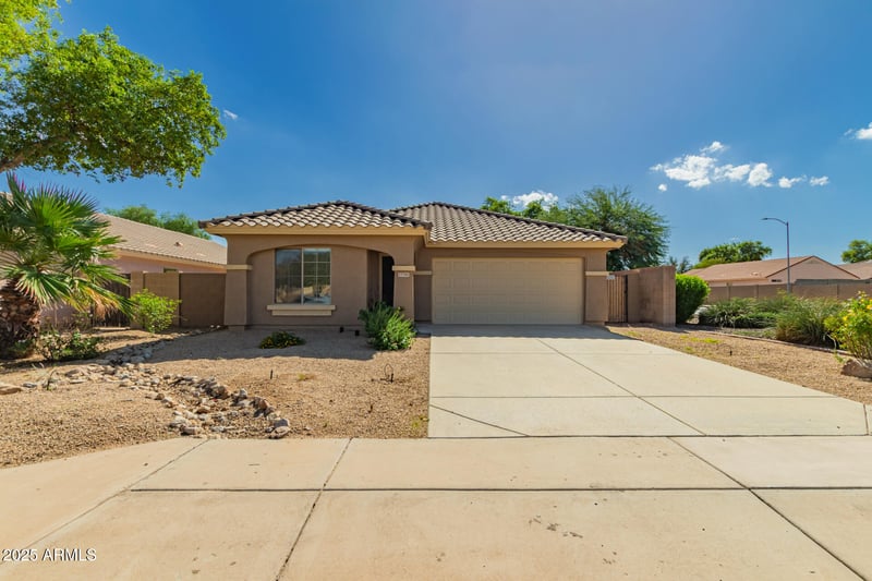 17791 Calavar Rd, Surprise, AZ 85388