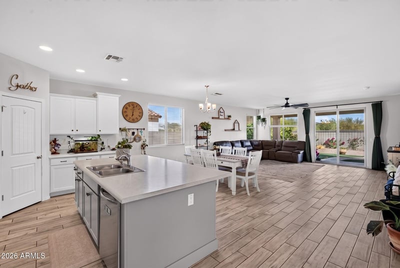 17792 W Cashman Dr, Surprise, AZ 85387