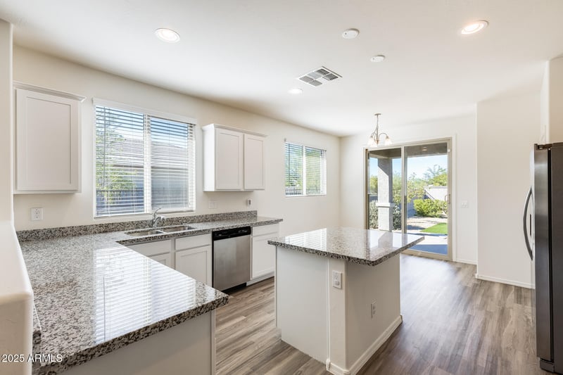 17794 Paraiso Dr, Surprise, AZ 85387